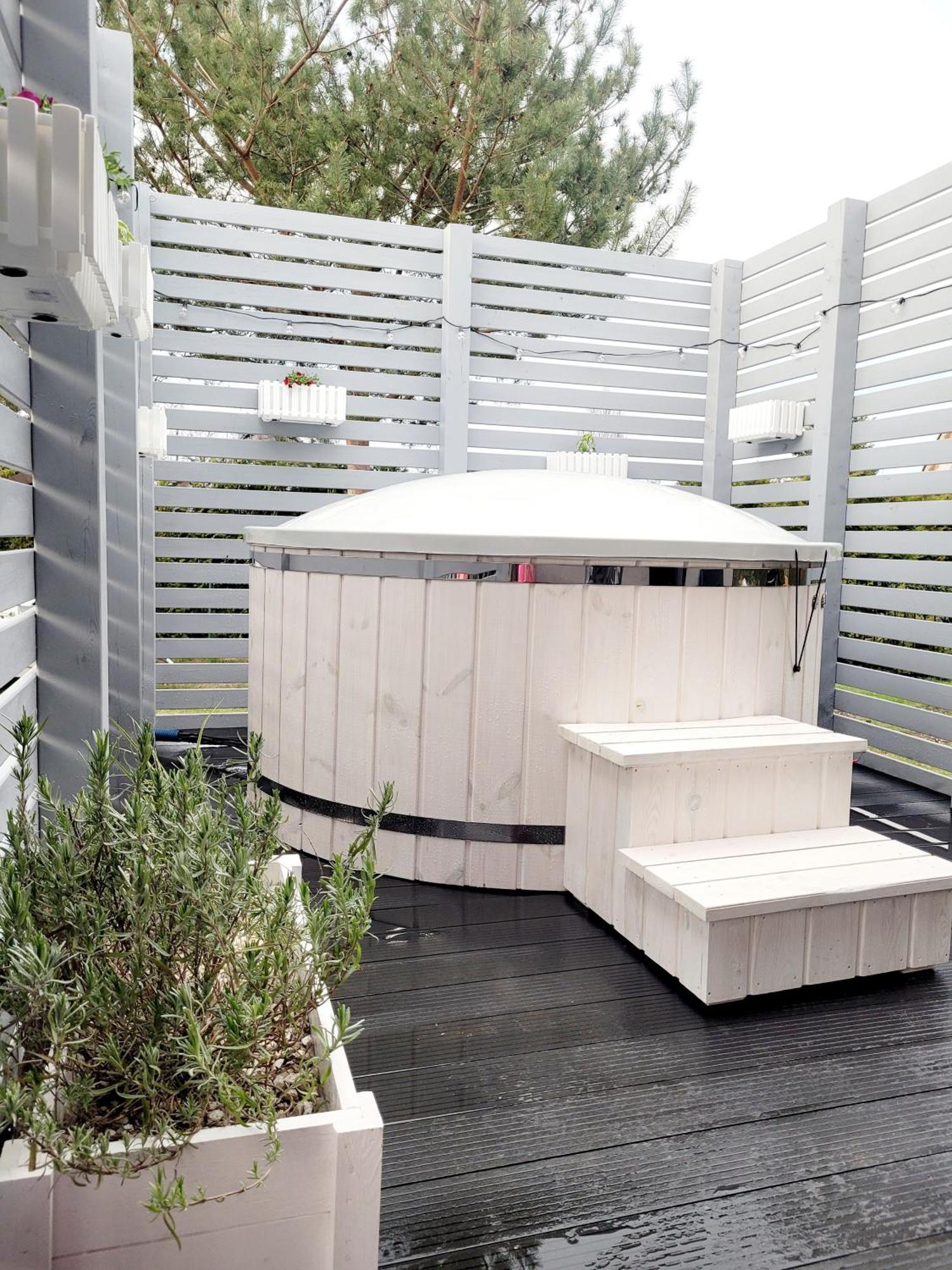 Caloroczny Domek W Nadolu Z Jacuzzi Na Tarasie Nadole  Bagian luar foto